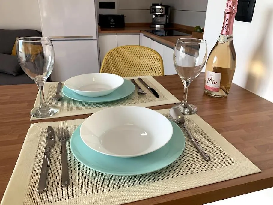 Precioso Apartamento, Luminoso, Equipado Torre de Benagalbοn 0*,